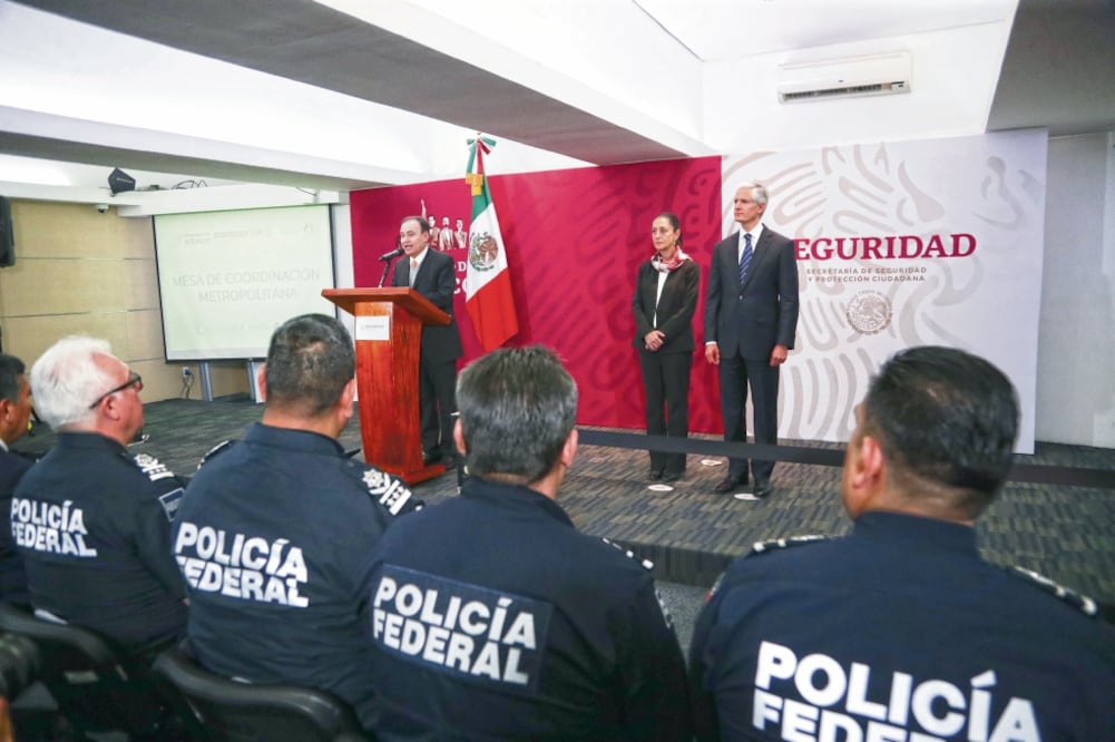 El objetivo de los tres niveles de gobierno es erradicar el robo en el transporte público en la zona limítrofe de la capital del país y el Estado de México (DIEGO SÁNCHEZ. EL UNIVERSAL)