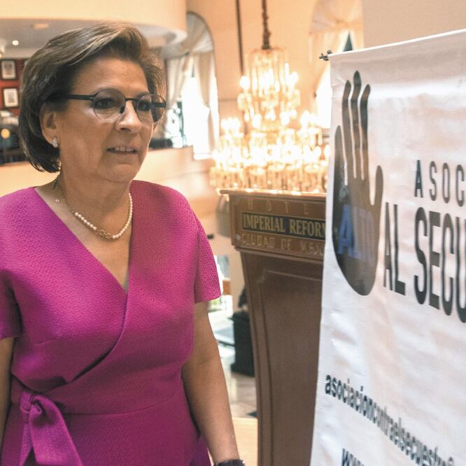 La presidenta de Alto al Secuestro, Isabel Miranda de Wallace, indicó que en lo que va del sexenio se cometen en promedio cinco plagios al día. Foto/Archivo El Universal