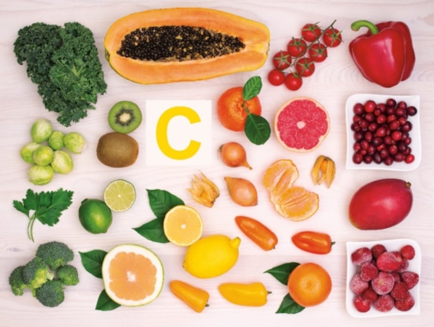 Tres productos populares para el cuidado de la piel, ¿qué dice la ciencia sobre su eficacia?