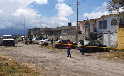 Localizan 3 cadáveres dentro de un tinaco relleno con cemento en Toluca