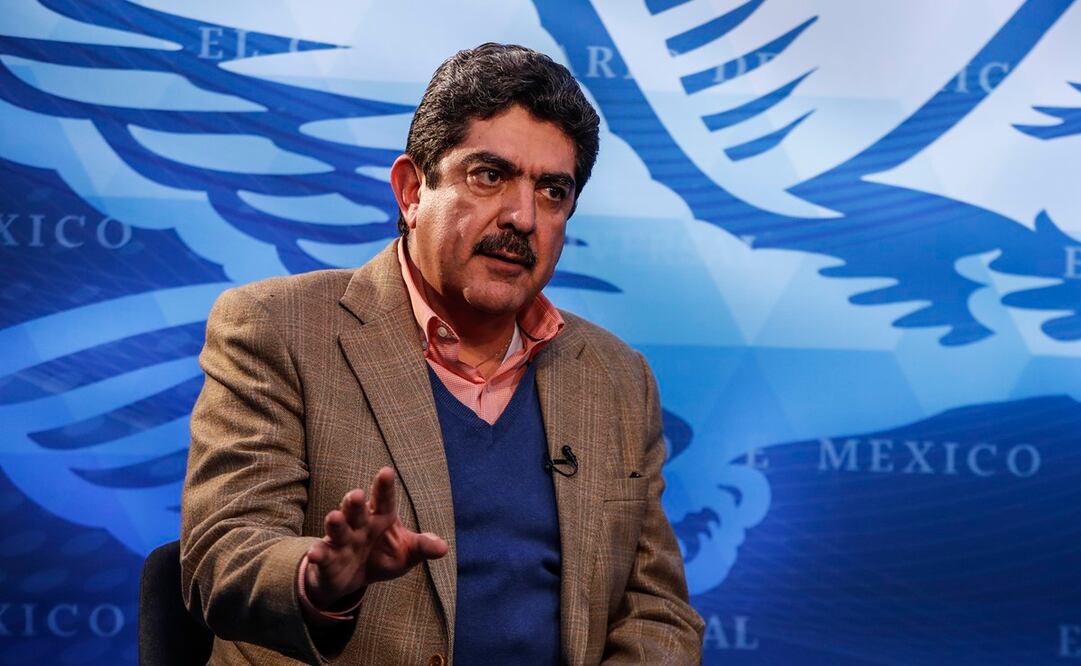 La comunicación de Espino con los criminales