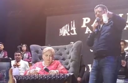 Con groserías, así reaccionó alcalde de Comitán de Domínguez por que no le aplaudieron frente a Paquita la del Barrio VIDEO