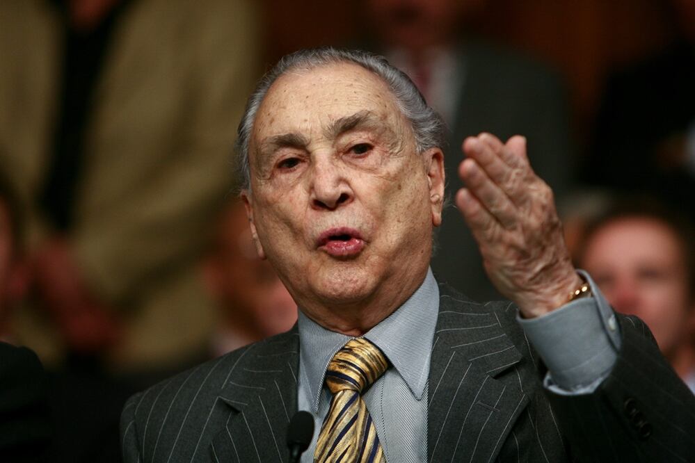 Joaquín Gamboa Pascoe, secretario General de la Confederación de Trabajadores de México (CTM), falleció a los 94 años de edad a causa de una "complicación respiratoria".