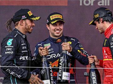 Checo Pérez tras subir al podio en Silverstone, "fue una locura de carrera"