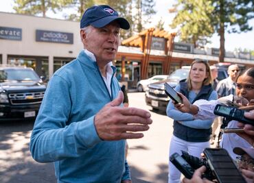 Ganancias récord de las automotrices deberían compartirse: Biden ante huelga en el sector