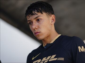 Pumas hace oficial el fichaje de Jorge Ruvalcaba al Standard de Lieja