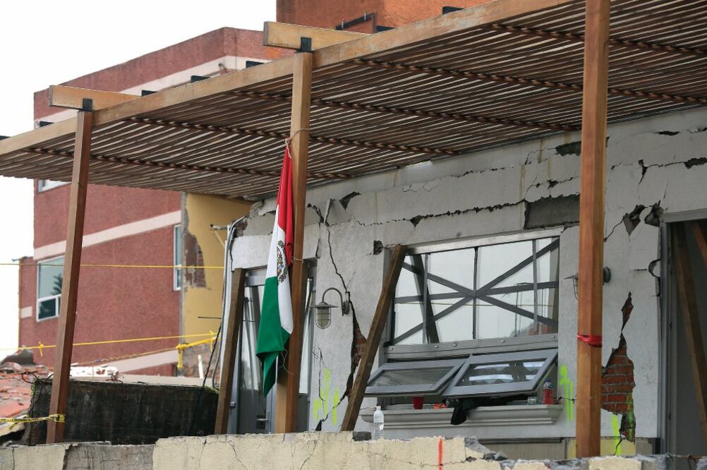 La dueña del Colegio Enrique Rébsamen, que colapsó por el sismo del 19 de septiembre pasado, inició un litigio a principios de este año para operar a pesar de haber mostrado un supuesto certificado apócrifo de uso de suelo. (IRVIN OLIVARES. EL UNIVERSAL)