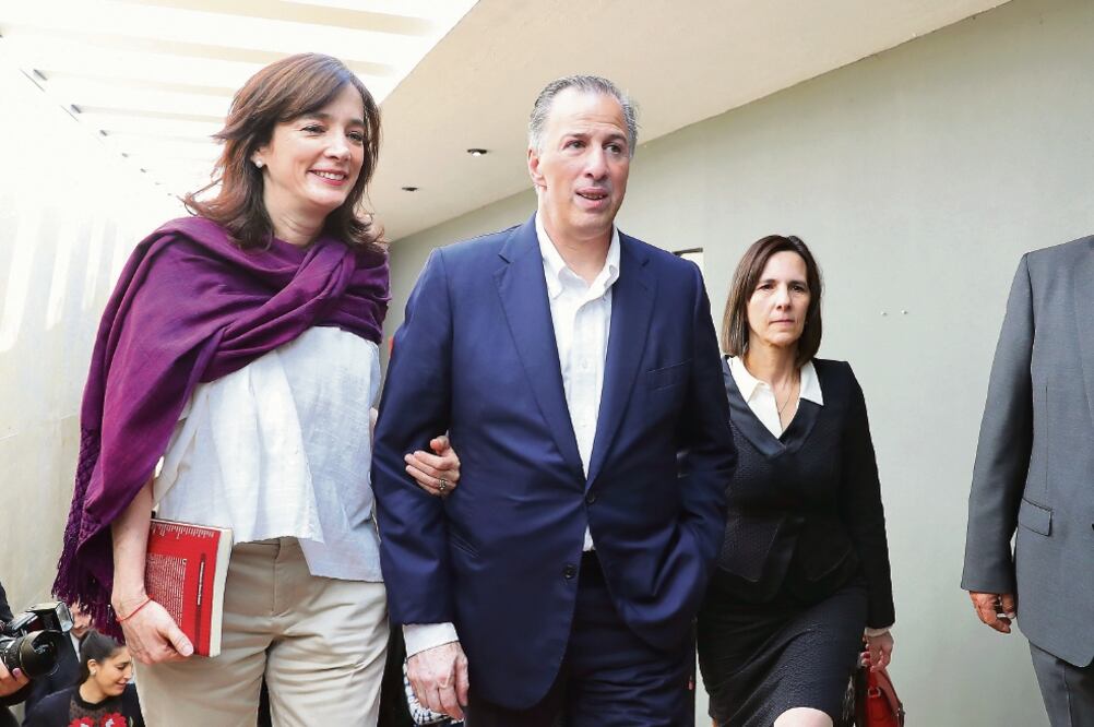 José Antonio Meade se reunió con mujeres que integran el International Women’s Forum, con quienes habló sobre seguridad y violencia de género. (LUCÍA GODÍNEZ. EL UNIVERSAL)