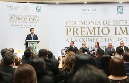 IMSS fortalece atención a derechohabientes