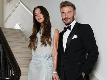 David y Victoria Beckham repiten trajes morados del día de su boda