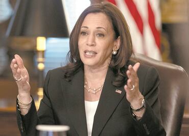 Kamala Harris llega a Chicago previo a la Convención Demócrata