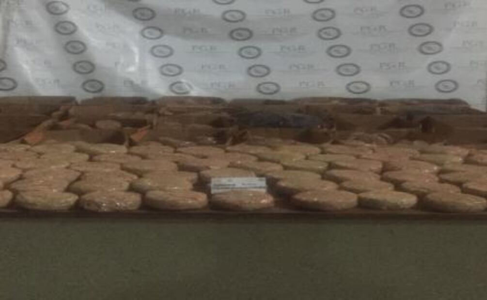PGR decomisa en Veracruz 500 kilos de marihuana escondida en bolsas de frituras