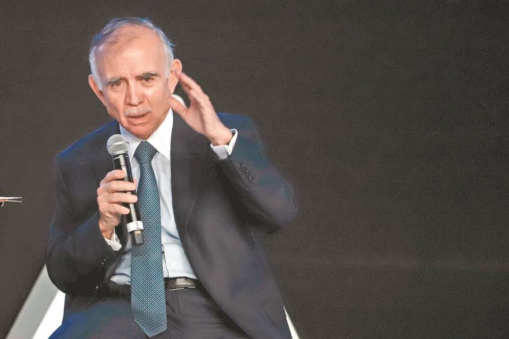 Alfonso Romo, jefe de la Oficina de la Presidencia, dijo que el gobierno propicia condiciones para la inversión. Foto/ARCHIVO EL UNIVERSAL