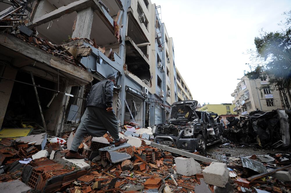 Grupos opositores tomaron las armas y el conflicto se hizo más complejo con la participación de países extranjeros y de grupos yihadistas. Foto: AFP.