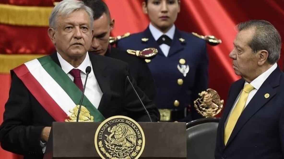 AFP López Obrador cumple un primer año de gobierno con "claroscuros".