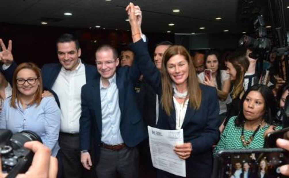 Rebeca Clouthier se registra como candidata del PAN por San Pedro Garza García