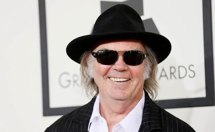 Neil Young retira toda su música de streaming