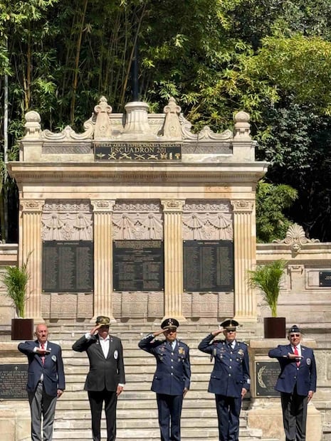 Realizan ceremonia Luctuosa de los Pilotos de la Fuerza Área Expedicionaria Mexicana Escuadrón 201. Foto: Daniela Wachauf/ EL UNIVERSAL