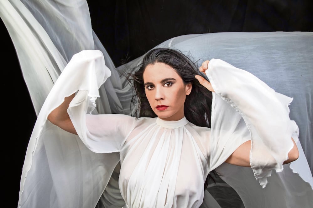 La cantante destaca como una de las exponentes del indie pop y electro pop. Foto: Javiera Mena