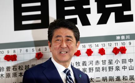 Primer ministro de Japón obtiene amplia victoria en elecciones