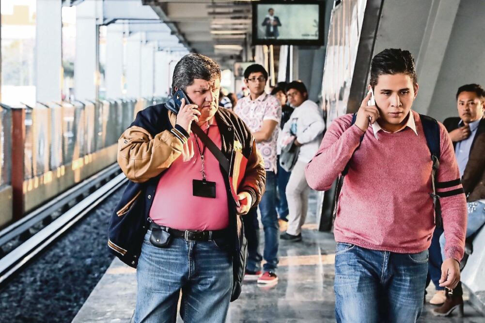 Al cierre de septiembre, Telefónica Movistar tenía 25.5 millones de usuarios de telefonía móvil; 23.2 millones son de prepago y 2.3 millones de pospago (ARCHIVO EL UNIVERSAL)