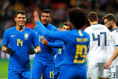 Brasil golea a Rusia en Moscú