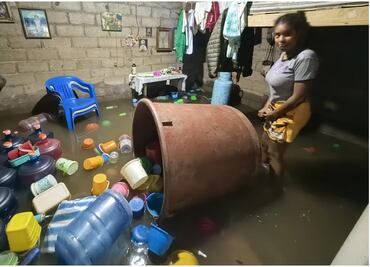 Gobierno de Oaxaca pedirá declaratoria de desastre tras paso de John; mil 565 personas siguen en albergues