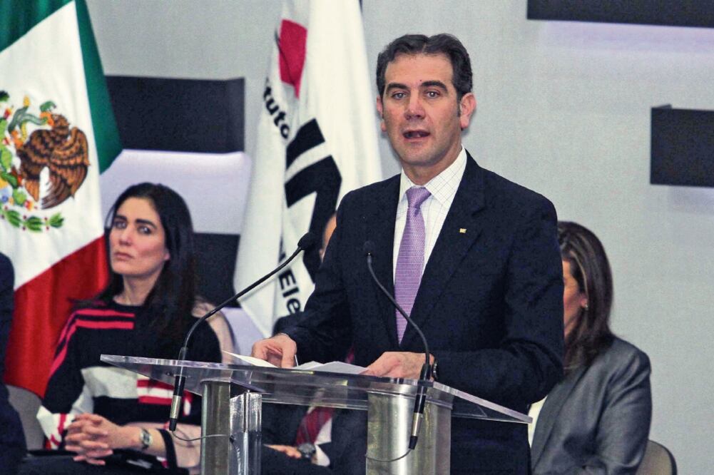 El consejero presidente del INE, Lorenzo Córdova Vianello, indicó que las autoridades y servidores públicos deben abstenerse invariablemente de intervenir en la contienda electoral  (GUILLERMO GRANADOS. NOTIMEX)