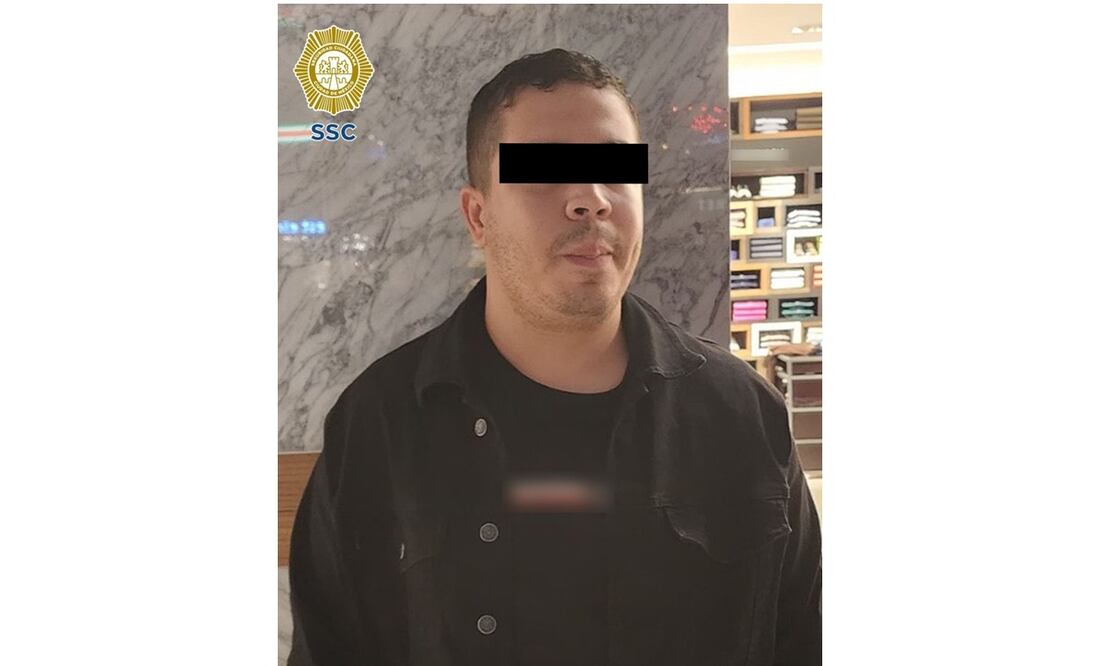 Detienen a “Fardero” por robo de más de 100 mil pesos en ropa en el centro comercial Torres de Satélite. Foto: Especial