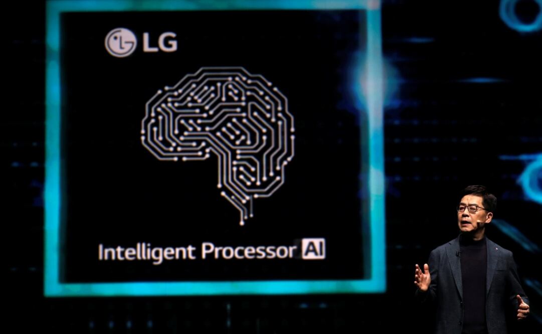 La empresa surcoreana  dio demostraciones de mejores y más naturales integraciones de sistemas inteligentes