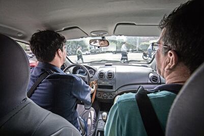 Siguen las protestas de socios de Uber contra la app