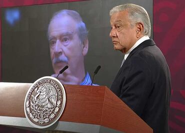 INE declara improcedentes medidas cautelares contra AMLO; ordena a Fox bajar videos por trasgredir la veda