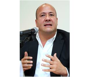 Justifica Alfaro aumento a la tarifa del transporte público