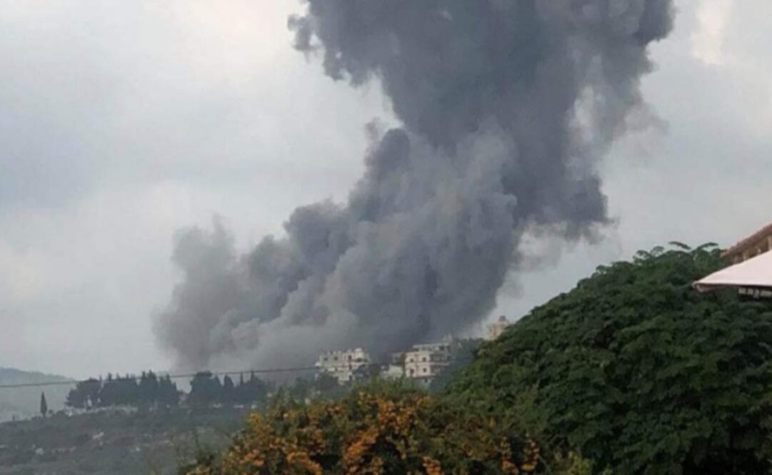 A powerful explosion shook a Hezbollah stronghold in southern Lebanon on Tuesday, sending thick grey smoke billowing over the village, but the cause was not clear - Photo: Taken from Luna Safwan Twitter account