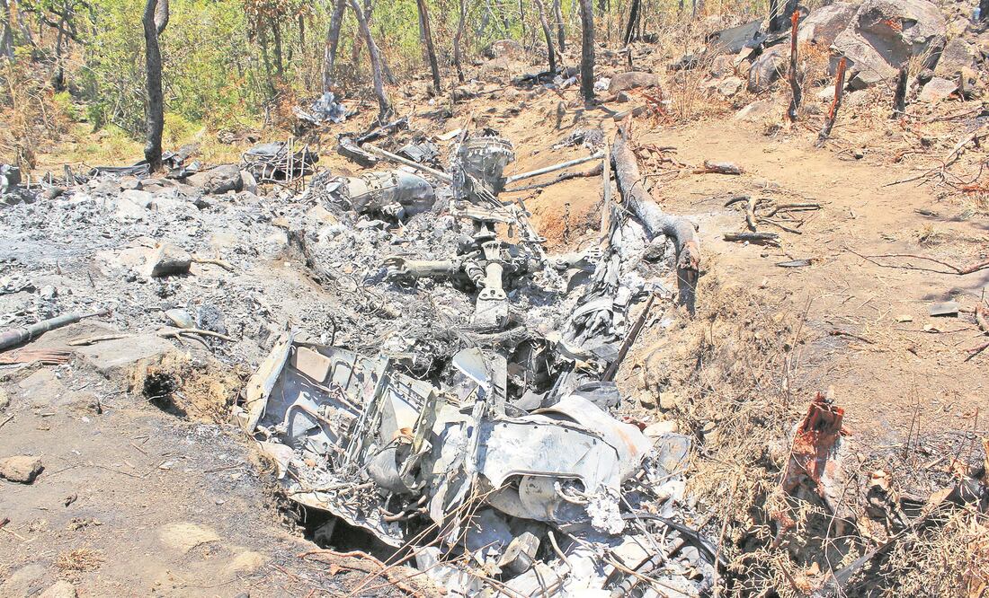 Militares y policías federales que iban en un helicóptero el 1 de mayo de 2015 en los Altos de Jalisco fueron derribados por un ataque del crimen organizado. (Foto: Archivo / EL UNIVERSAL)