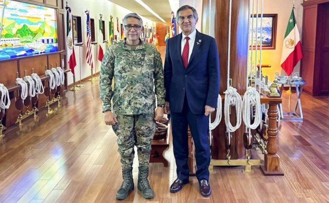 El secretario de Marina, Raymundo Morales Ángeles con el gobernador Américo Villarreal.  Foto:Especial