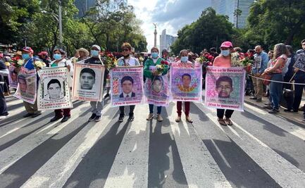 Crónica de la marcha a 8 años de Ayotzinapa en 5 fotos