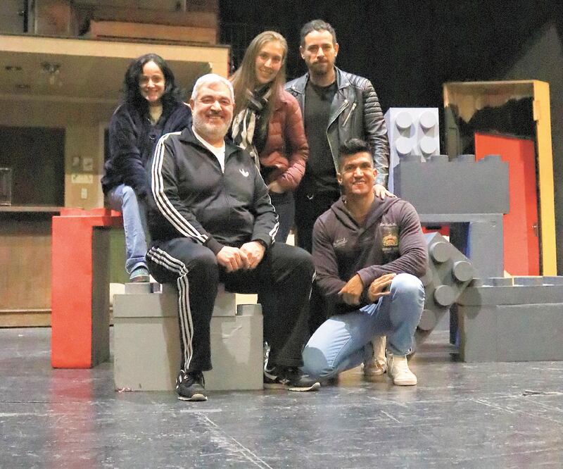 Lola Cortés ensaya la obra Niño perdido, donde compartirá escenario con Gerardo González, Crisanta Gómez, José Daniel Figueroa y Quecho Muñoz. FERNANDA ROJAS. EL UNIVERSAL