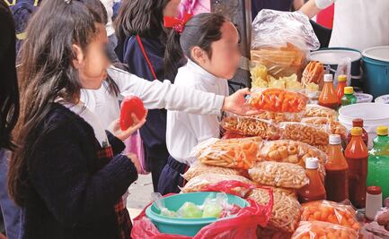 Diputados aprueban prohibir venta de “comida chatarra” en primarias y secundarias