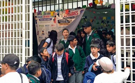 SEP: pantallas son la causa del retroceso en comprensión lectora