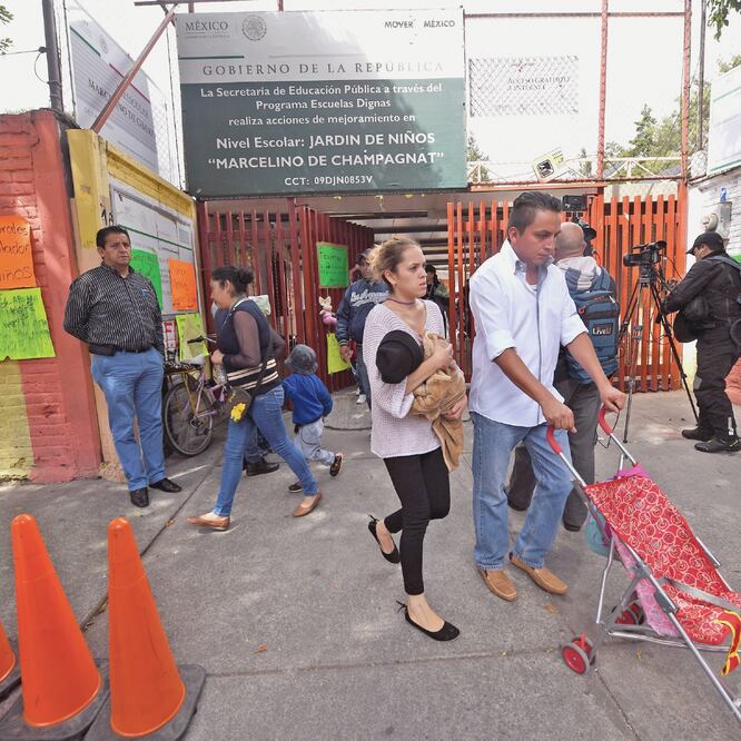 Tras una reunión de tres horas con autoridades los padres consiguieron que haya visitas mensuales sin previo aviso para supervisar al personal del plantel. Foto: ALAN RODRÍGUEZ. EL UNIVERSAL
