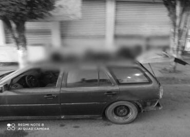 Dejan 6 cabezas sobre toldo de un auto en Chilapa, Guerrero