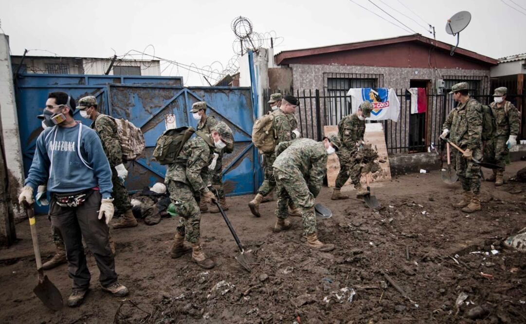 El gabinete económico está desarrollando una ficha de fomento productivo para favorecer a las personas que perdieron sus negocios o emprendimientos, para definir a qué familia le corresponde cada tipo de beneficio Foto: EFE