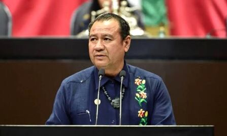 Diputado Roberto Valenzuela deja a Morena y vuelve al PAN