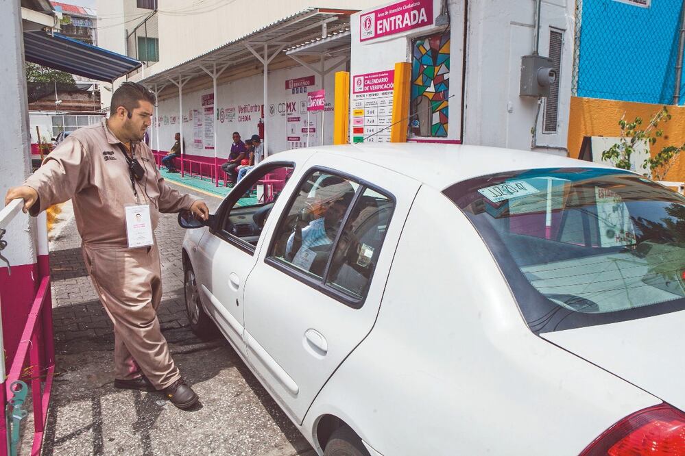¿Darán servicio los verificentros durante Semana Santa en la CDMX? Foto: Archivo/EL UNIVERSAL
