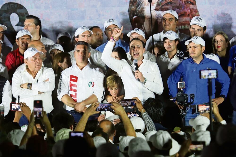 De acuerdo con expertos, el PRI pesará más en las decisiones de un gobierno de coalición. En las urnas el partido tricolor obtuvo más de 616 mil votos, Foto: Alejandro Rodríguez / Cuartoscuro