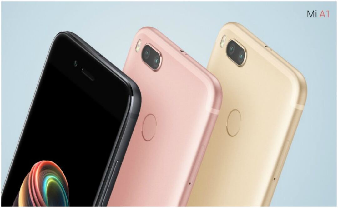 Incluye una cámara trasera doble, cada una es de 12 mpx y al trabajar en conjunto, son capaces de crear efectos de desenfoque (bokeh) y ofrecer escenas enriquecidas y mejoradas