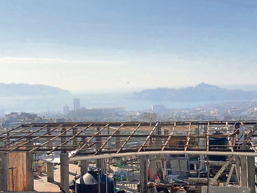 En los últimos días, en el cielo de Acapulco se observa una bruma de humo contaminante provocada por la quema de desperdicios. Foto: Arturo de Dios Palma/El Universal