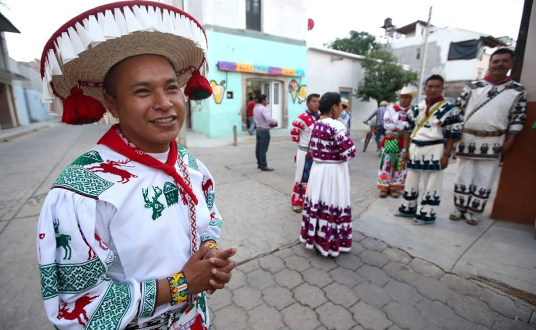 La discriminación que las lenguas indígenas reciben desde fuera y la asimilación de esa discriminación por los propios hablantes son causas de su desaparición. FOTO: Archivo.