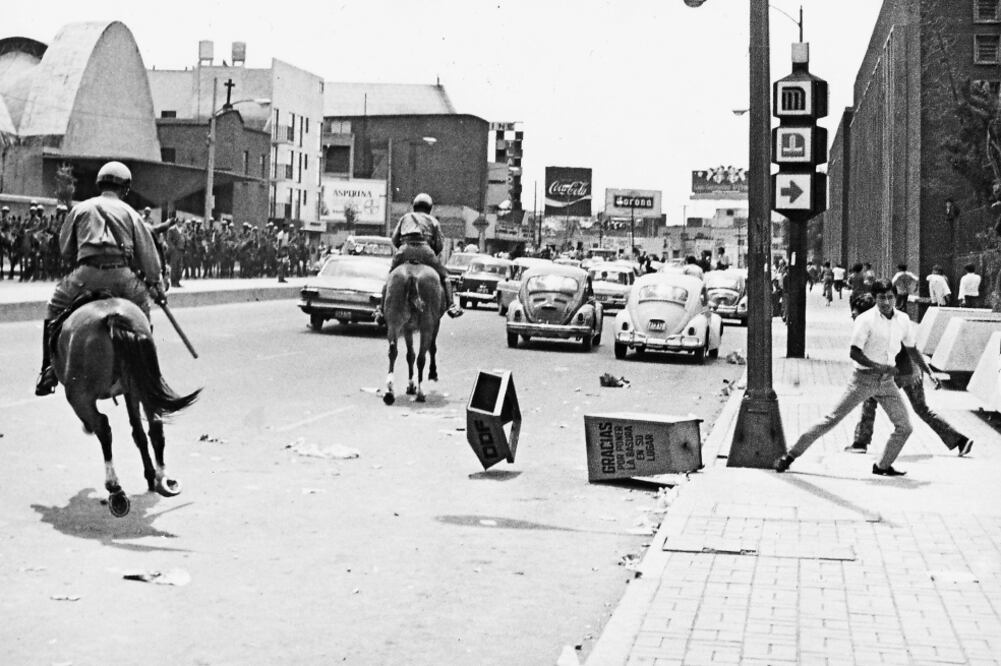 La historia se basa en los hechos de hace 45 años, cuando los estudiantes marchaban en apoyo a otros de Nuevo León (ARCHIVO EL UNIVERSAL)
